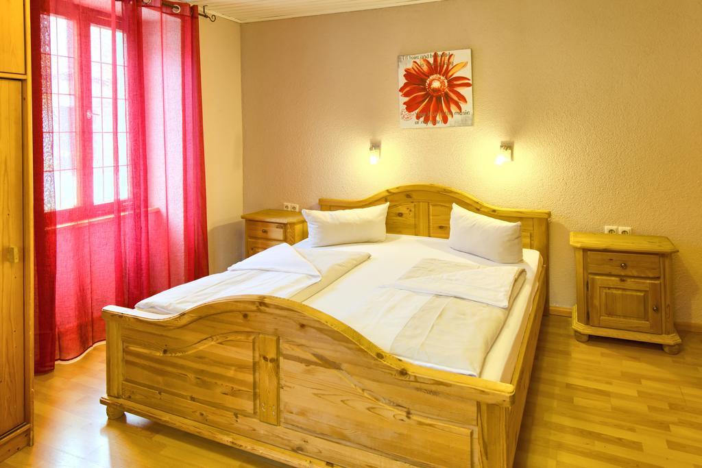 Hotel Sonne Staufen im Breisgau Exterior photo